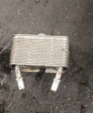 BMW X5 E53 Engine oil radiator 17107500754 7500754