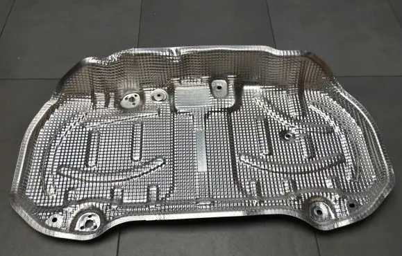 Audi A3 8Y Heat shield in engine bay 5Q0825701L
