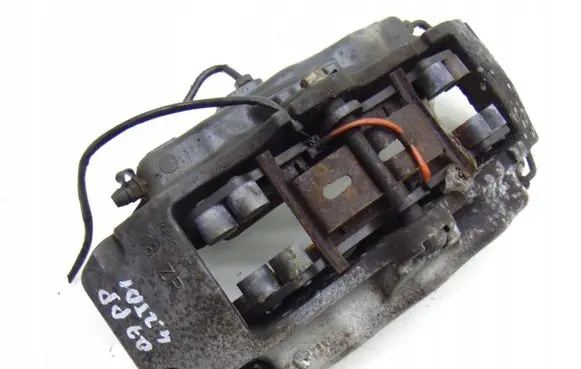 Audi Q7 4M Front brake caliper
