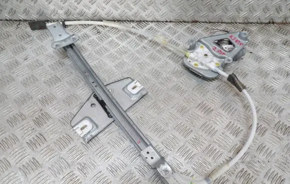 Jeep Cherokee III KJ Front door window regulator with motor 