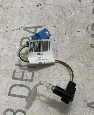 Mercedes-Benz ML W166 Front door interior light A0009066900