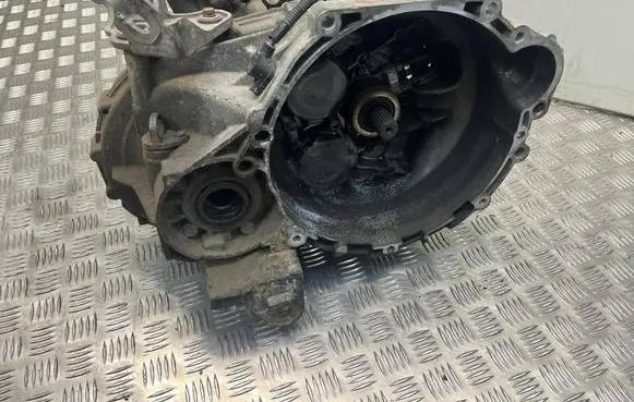 Hyundai i40 Manual 6 speed gearbox U81J