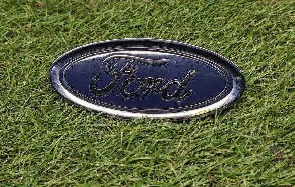 Ford Focus Manufacturer badge logo/emblem C1BB8B262AA