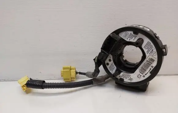 Honda FR-V Airbag slip ring squib (SRS ring) F0XQ650E5