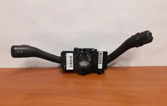 Volkswagen PASSAT B5 Indicator stalk 8L0953513G 3997