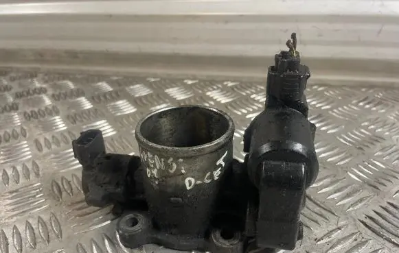 Toyota Avensis T250 Throttle valve
