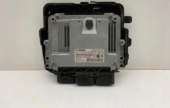 Peugeot 207 Engine control unit/module 0281019818 9805947780