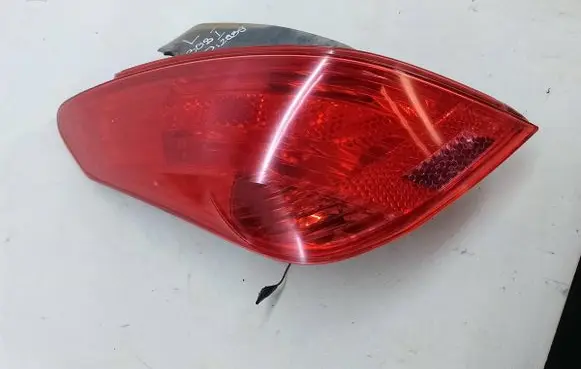 Peugeot 308 Rear/tail lights 9680425780