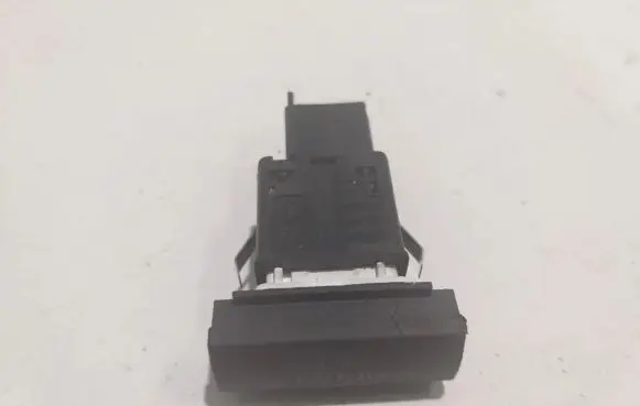 Passenger airbag on/off switch