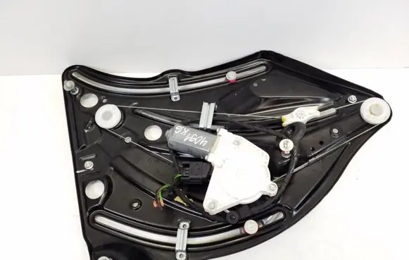 Mercedes-Benz E C207 W207 Rear door manual window regulator A2076701703