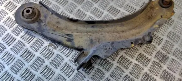 Renault Megane II Front lower control arm/wishbone