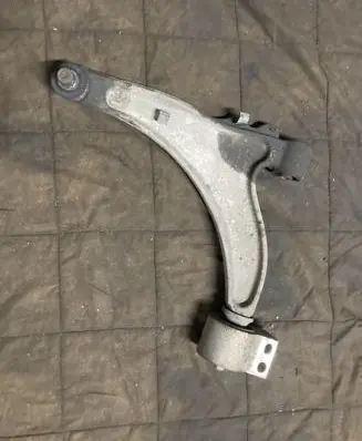 Opel Insignia A Front lower control arm/wishbone