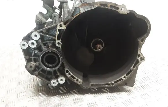 Chevrolet Captiva Manual 5 speed gearbox 96420073