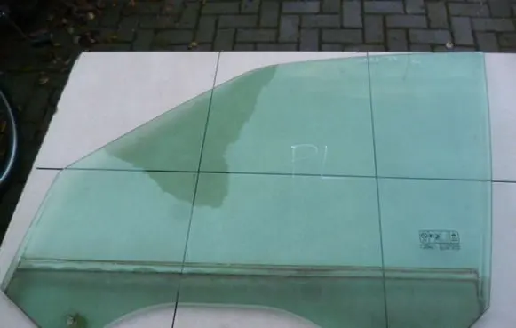 Ford S-MAX Sliding door window/glass 