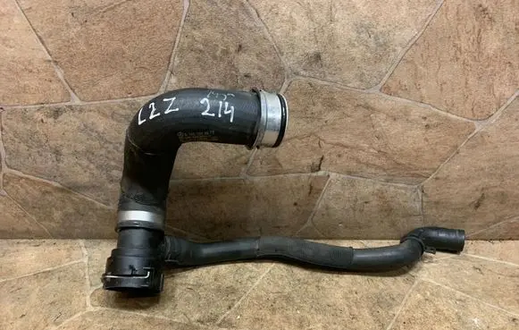Mercedes-Benz GL X166 Engine coolant pipe/hose A1665004075