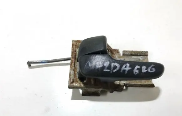 Mazda 626 Front door interior handle mdh20i