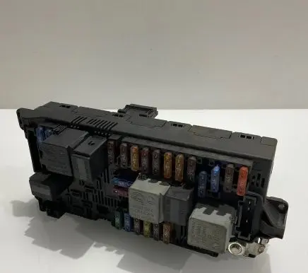 Mercedes-Benz E W211 Comfort/convenience module 2115453901 A2115453901