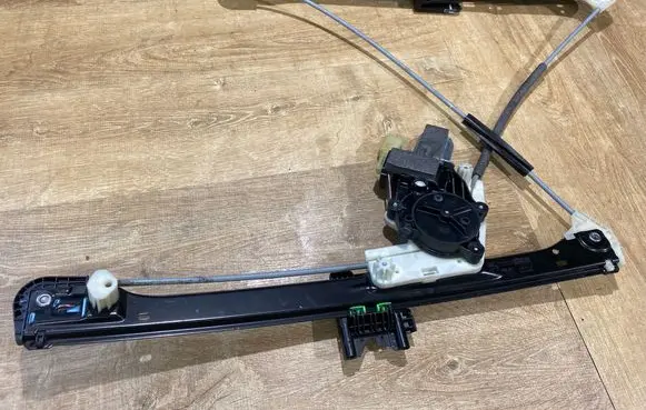 Jaguar I-Pace Front door electric window regulator J9D323201AC 554825 5012590
