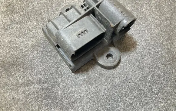 Mercedes-Benz Sprinter W906 Glow plug pre-heat relay A6519003103 51299070D 1903000359885