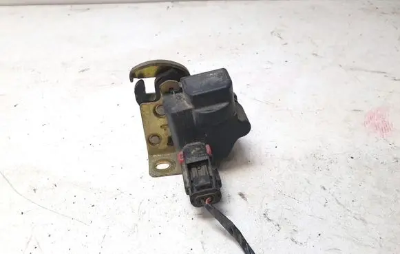 Jeep Grand Cherokee (WJ) Tailgate window lock/catch/latch 740AAK