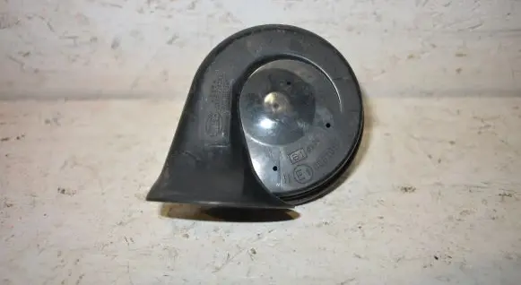 Audi A4 S4 B6 8E 8H Horn signal 000209