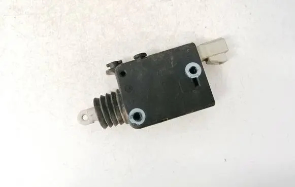 Toyota Avensis T220 Central locking motor 6915005010 69150-05010