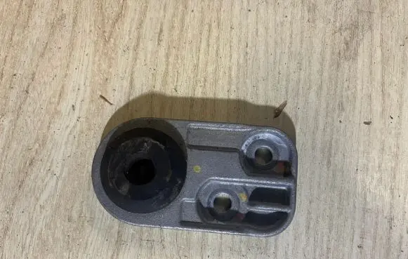Chevrolet Spark Radiator mount bracket