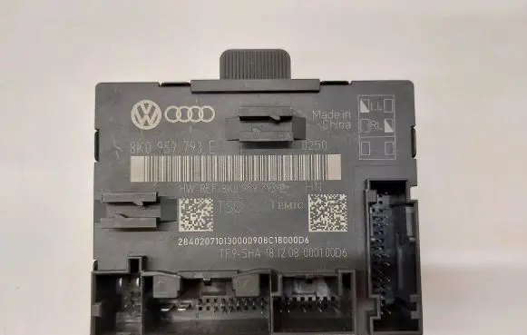 Audi A4 S4 B8 8K Door control unit/module 8K0959793E