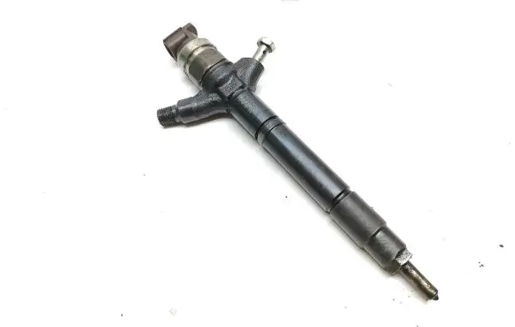 Toyota Land Cruiser (J200) Fuel injector 2367051030 02M08108