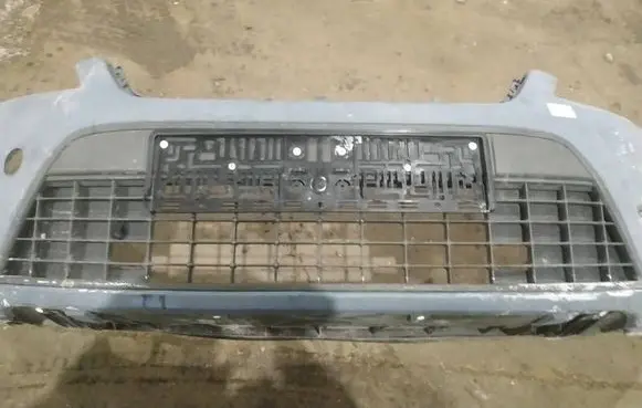 Ford Mondeo MK IV Front bumper lower grill 