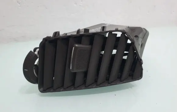 Opel Insignia A Dash center air vent grill 13282236