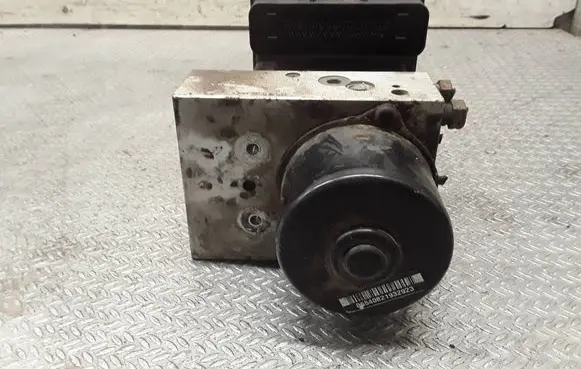 Volvo XC90 ABS Pump P08671225 8671224