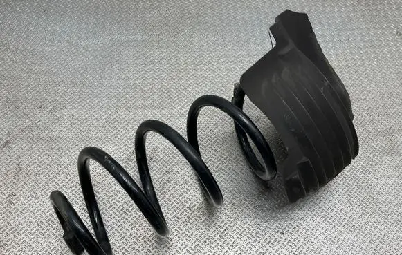 Porsche Macan (95B) Rear coil spring 95B511115M RCS62953