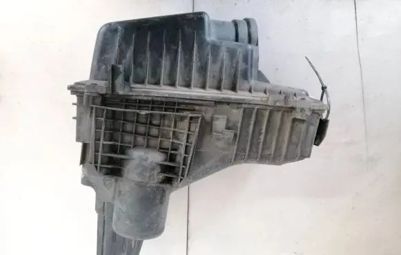 Peugeot 607 Air filter box 9629040380 98032100f