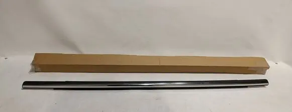 Mini Cooper Countryman F60 Rubber seal rear door 51357390172