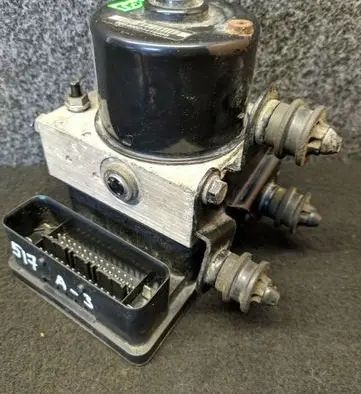 Volkswagen Golf V ABS Pump 1K0907379Q
