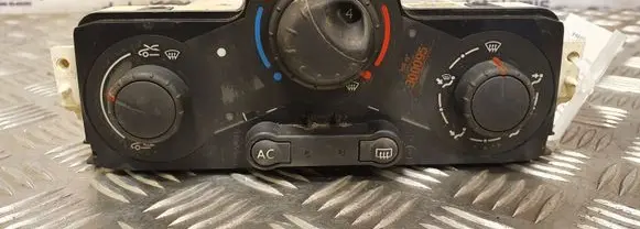 Renault Megane II Climate control unit 69427001