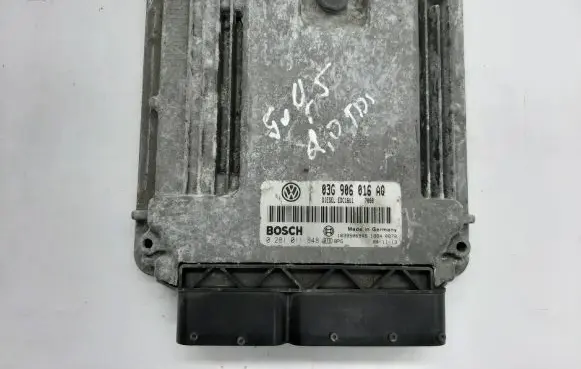 Volkswagen Golf V Engine control unit/module 03G906016AQ 0281011848