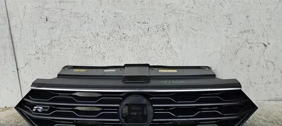 Volkswagen T-Roc Front bumper upper radiator grill 2GA853651