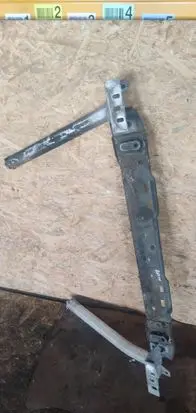 Citroen C4 II Picasso Bottom radiator support slam panel 9675240180