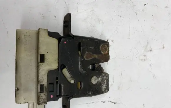 Renault Laguna II Tailgate/trunk/boot lock/catch/latch 8200229957