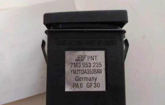 Seat Alhambra (Mk1) Hazard light switch 7M3953235