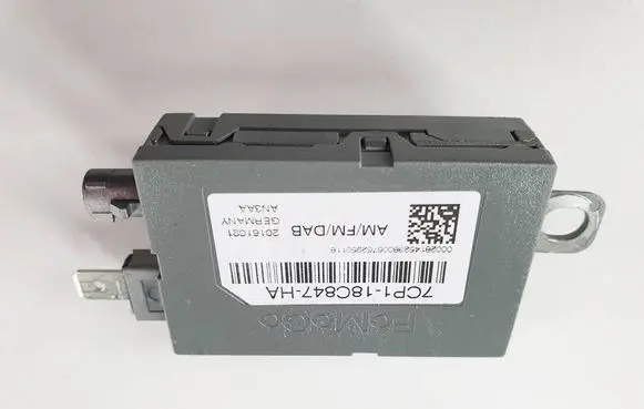 Ford Kuga II Aerial antenna amplifier 7CP118C847HA-ku 7cp1-18c847-ha