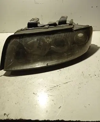 Audi A4 S4 B6 8E 8H Headlight/headlamp