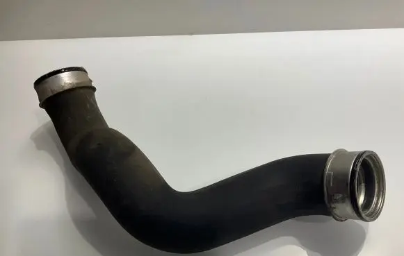 Mercedes-Benz CLS C219 Intercooler hose/pipe