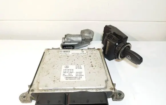 Mercedes-Benz Sprinter W906 Engine ECU kit and lock set A6519002600 28213920 A6519012200