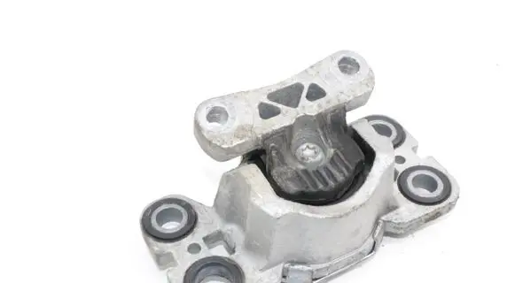 Land Rover Discovery Sport Engine mount bracket EJ327M121AD