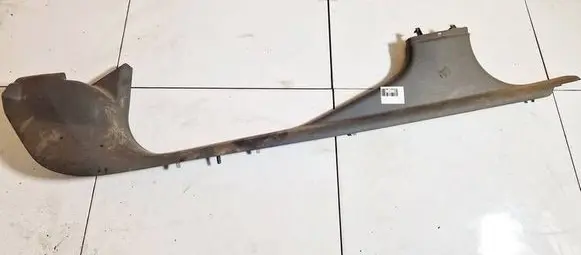 Front sill trim cover