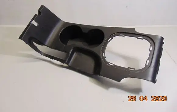 Hyundai ix35 Gear shifter surround trim plastic 846522S000