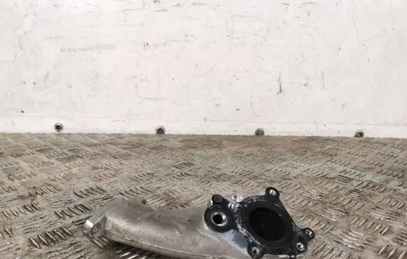 Infiniti Q50 EGR valve line/pipe/hose A6511402108